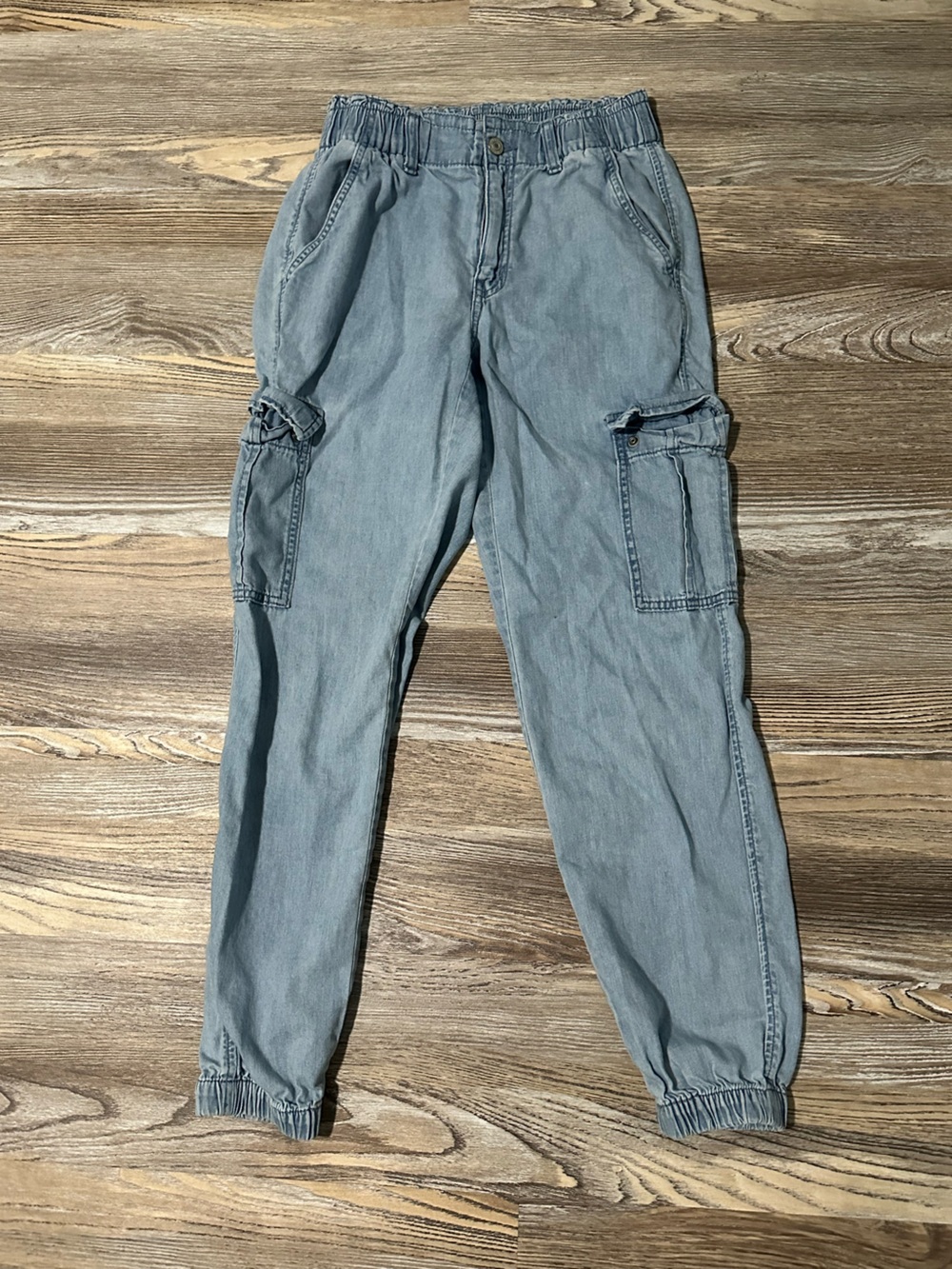 American Eagle Outfitters Light Blue Cargo Joggers